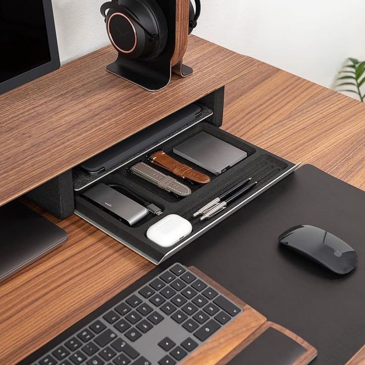 Step-by-Step Guide to Organize Your Desk Like a Pro